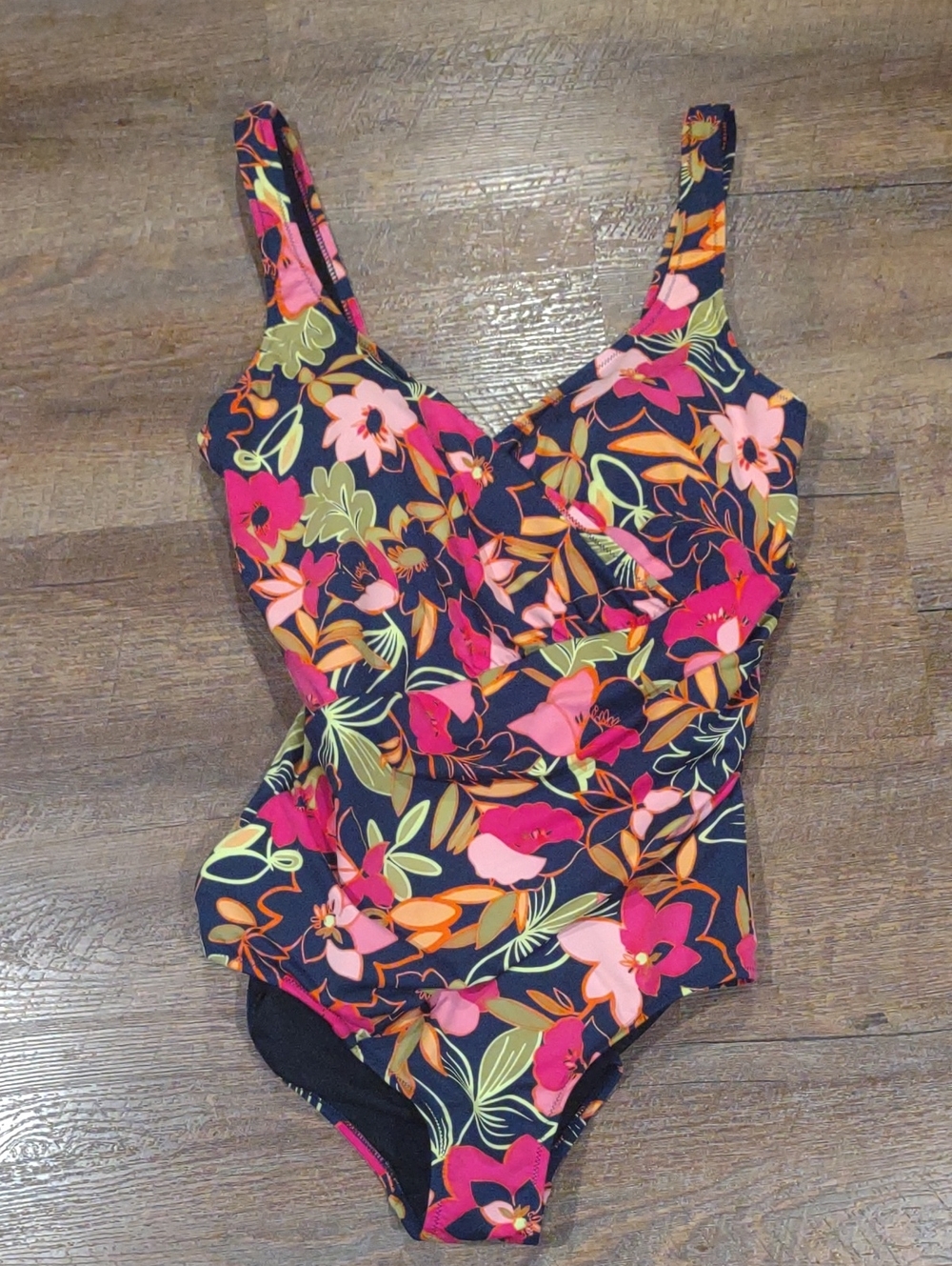 Seekers Essentials Women's 10 Tummy Control Floral One Piece‎ Swimsuit
